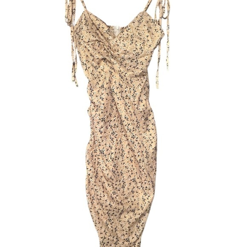 Zaful‎ Floral Front Cut out Ruching on both sides Women’s Size Medium Dress